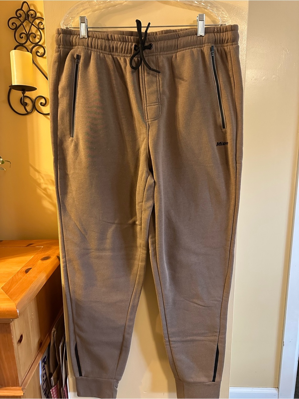 Men's Tan Fleece Jogger Sweatpants with Zipper Pockets